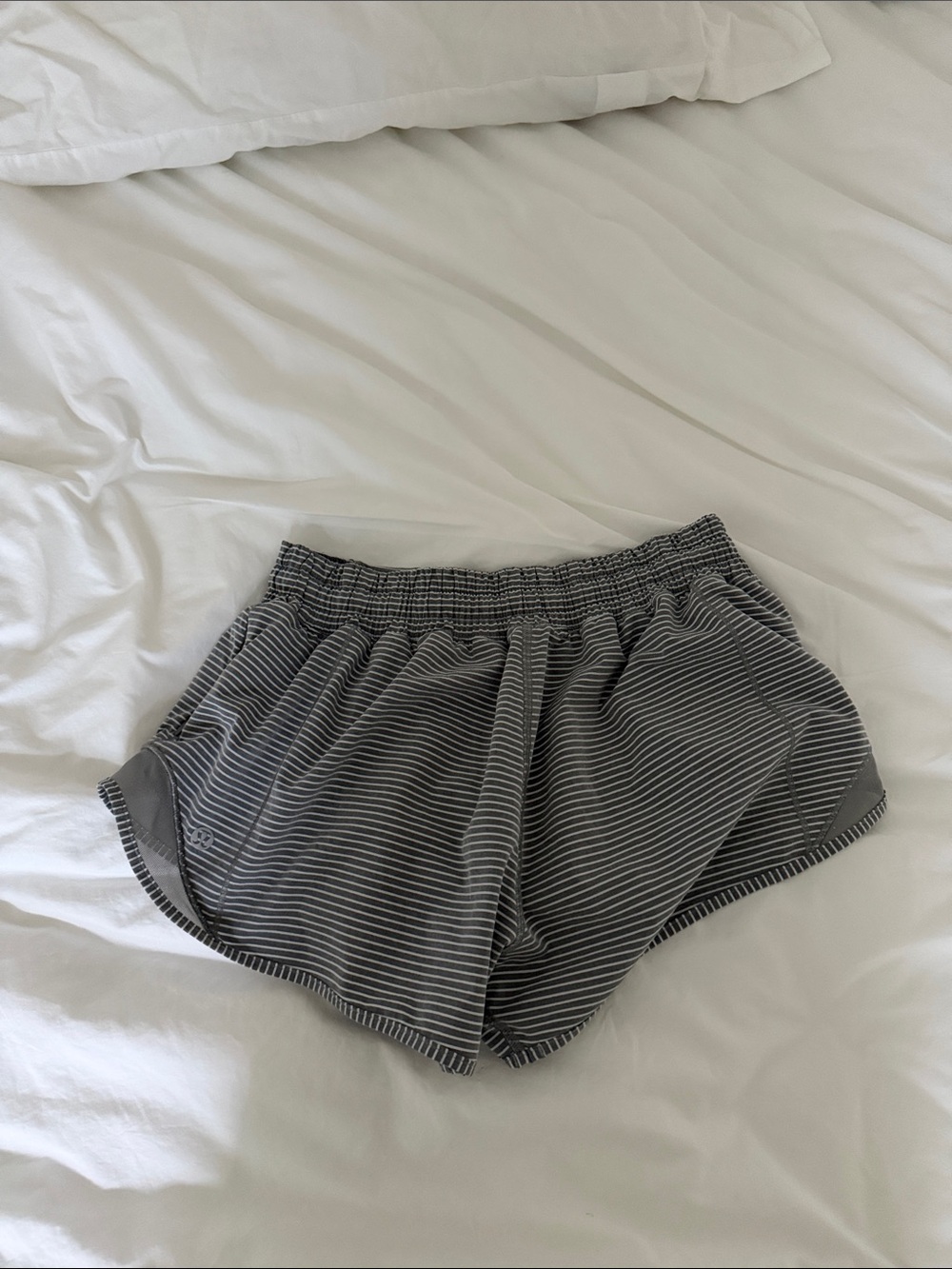 Lululemon shorts size 6